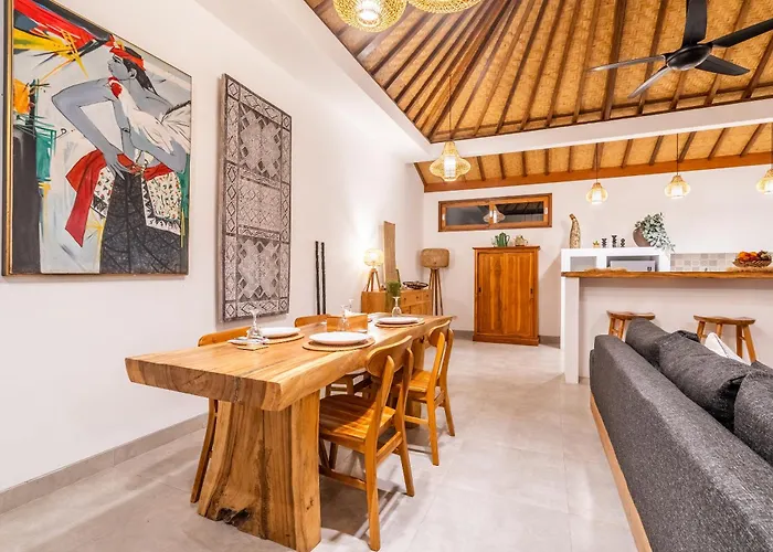 Villa Kepompong Seminyak - 1Br Private Pool Villa